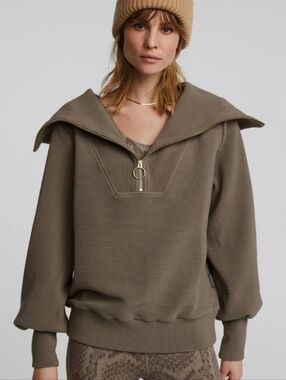 Varley Vine Half Zip Pullover, Stone Olive Size S